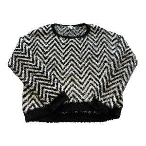 Xhilaration Fuzzy Black and White Zig Zag Sweater